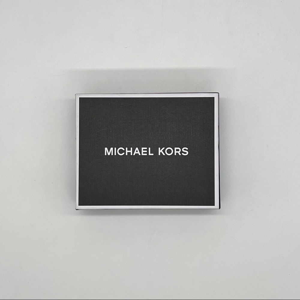 Michael Kors Greyson Logo Embossed Leather Billfold Men's Wallet - Picture 9 of 11